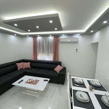Apartman Jovana Bileca Exterior photo
